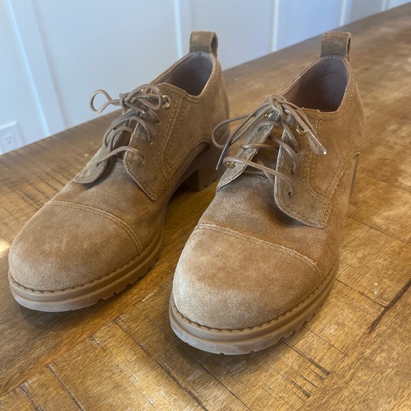 Cole Haan Women’s Suede Heeled Oxfords - Picture 2 of 6